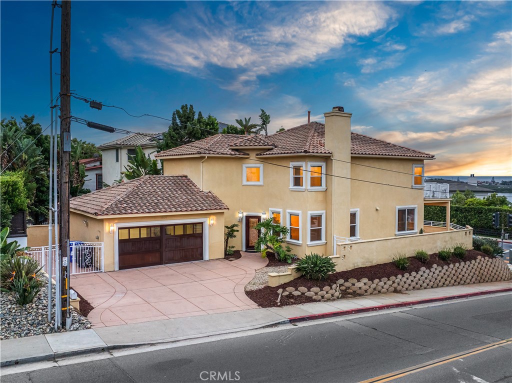 1107 Las Flores Drive