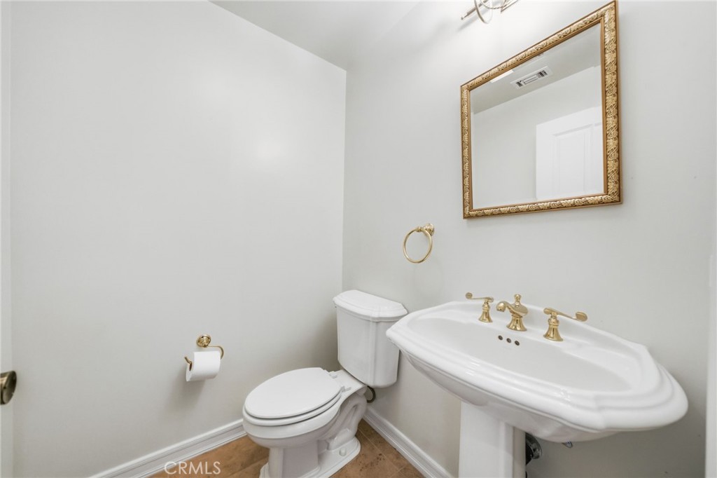 3995 Via Monte Alegre