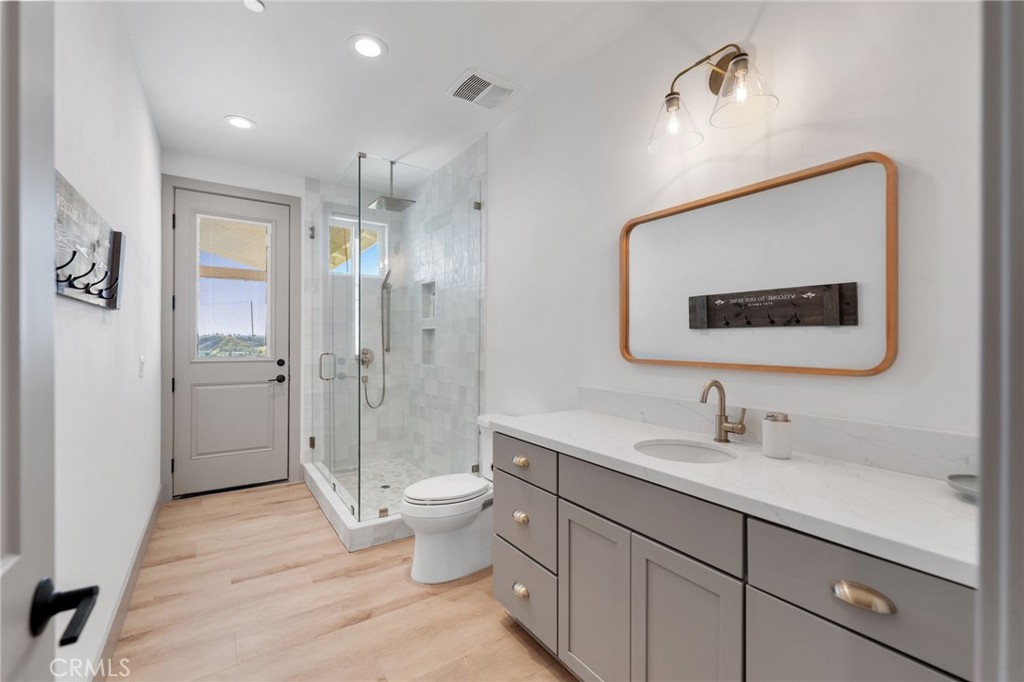 41950 Calle La Escondida