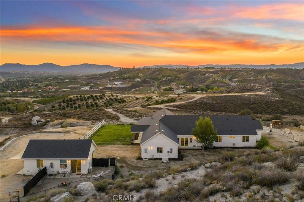 41950 Calle La Escondida