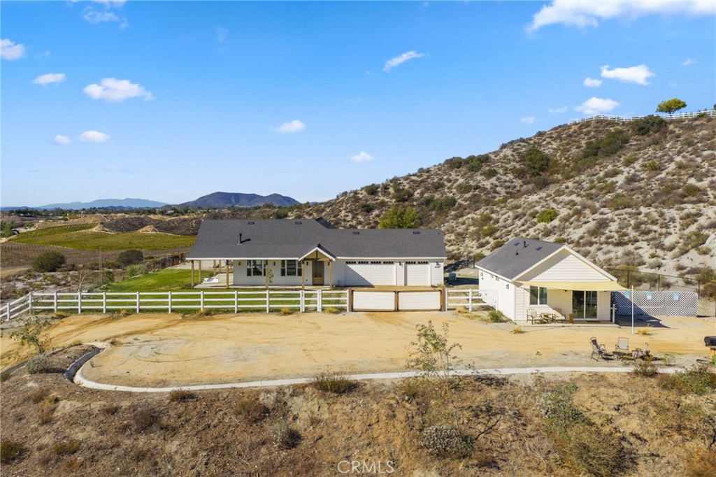 41950 Calle La Escondida