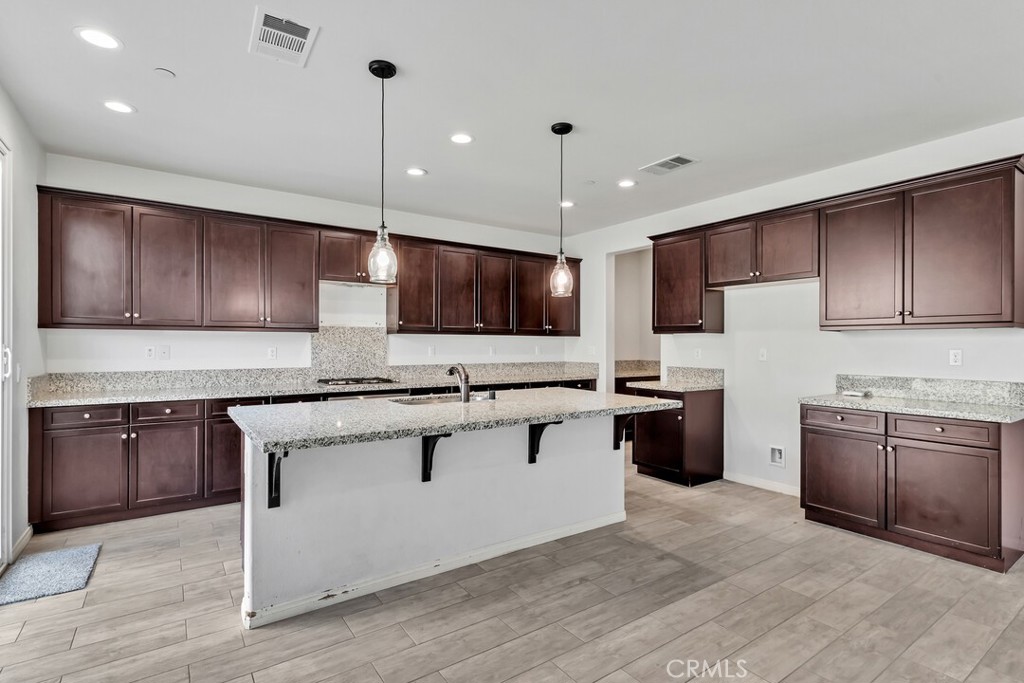 24038 Montecito