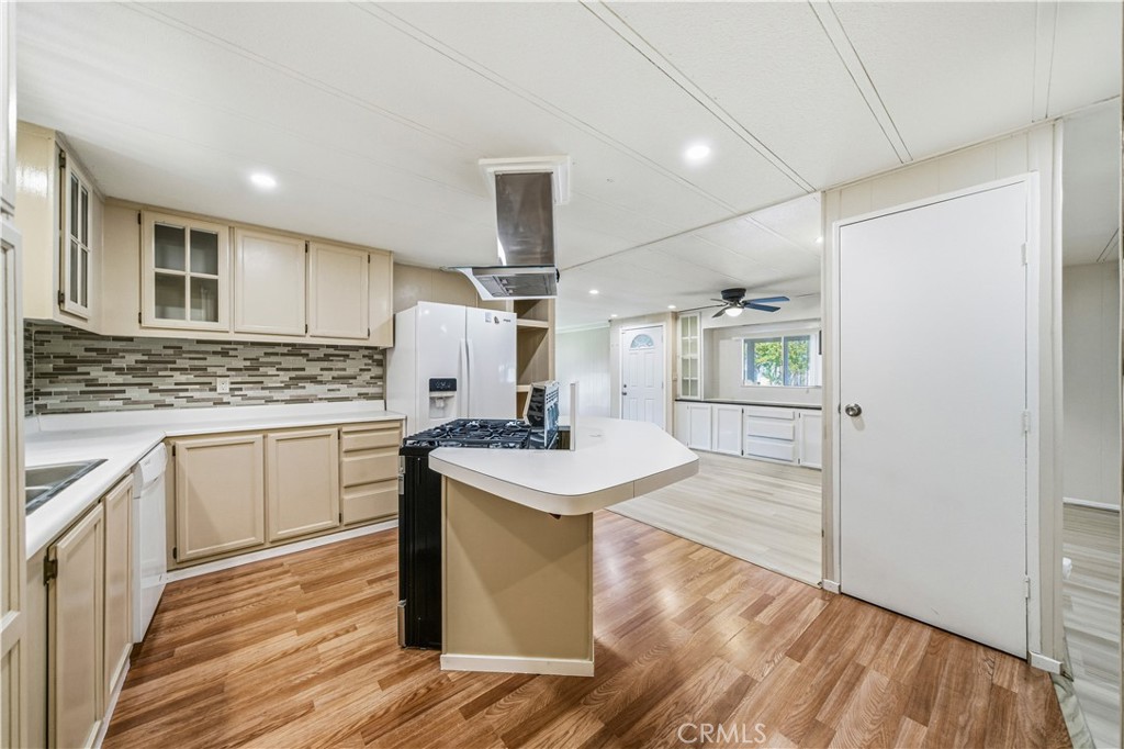 21100 State Street 147