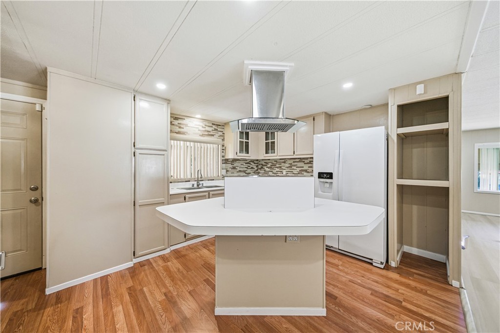 21100 State Street 147