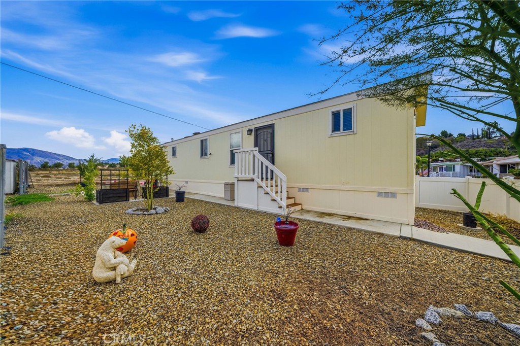 44725 State Highway 74 174