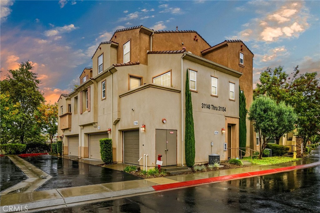 31154 Strawberry Tree 76