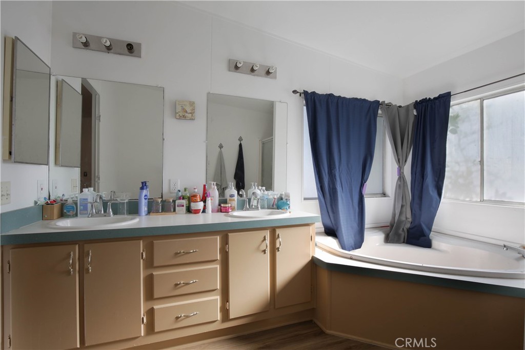 5800 Hamner Avenue 273