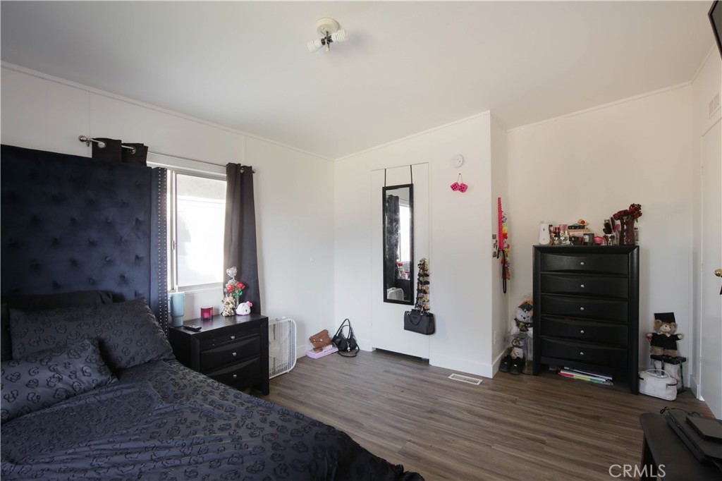 5800 Hamner Avenue 273