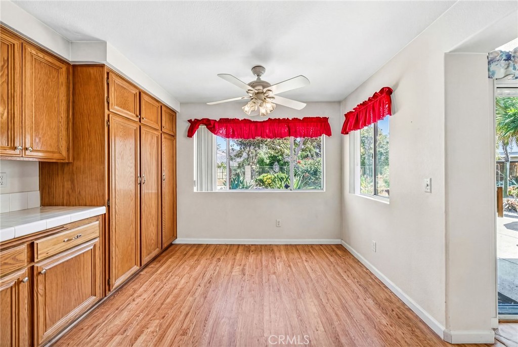 1137 Avenida Roundelay