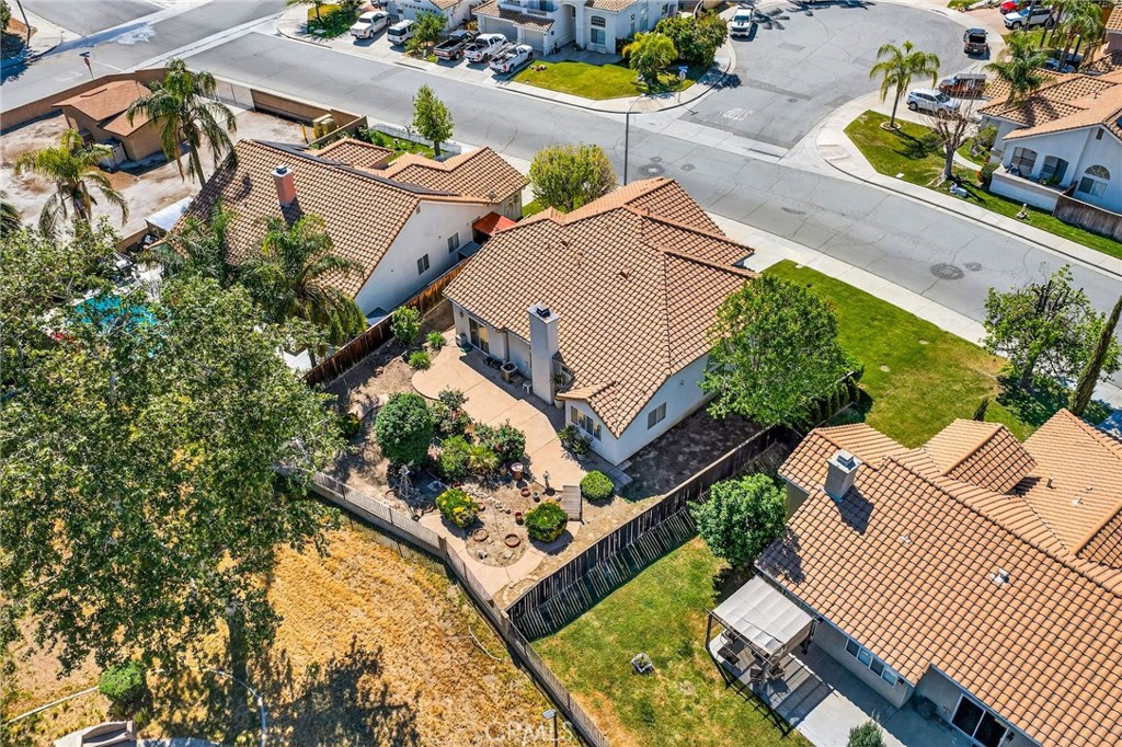 1137 Avenida Roundelay