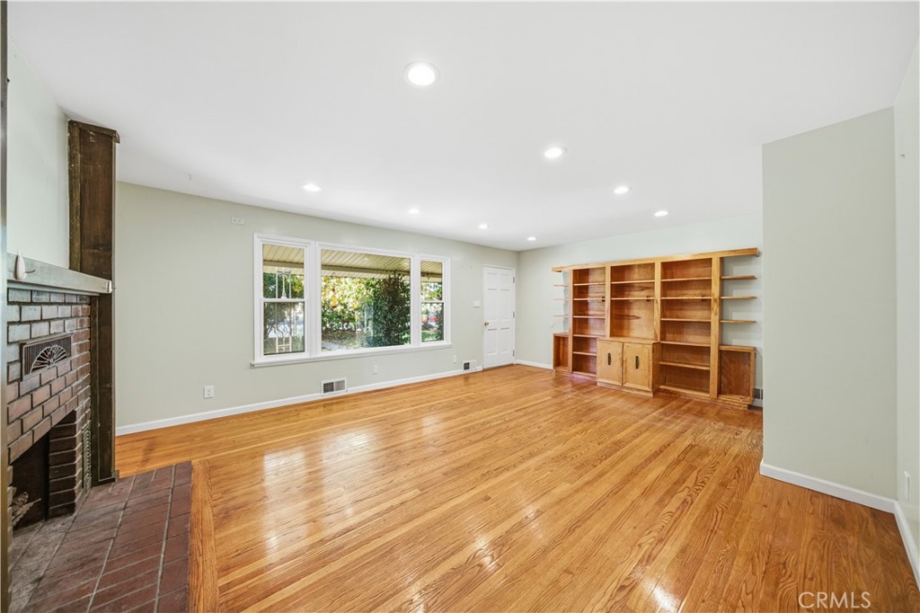 26850 Columbia Street