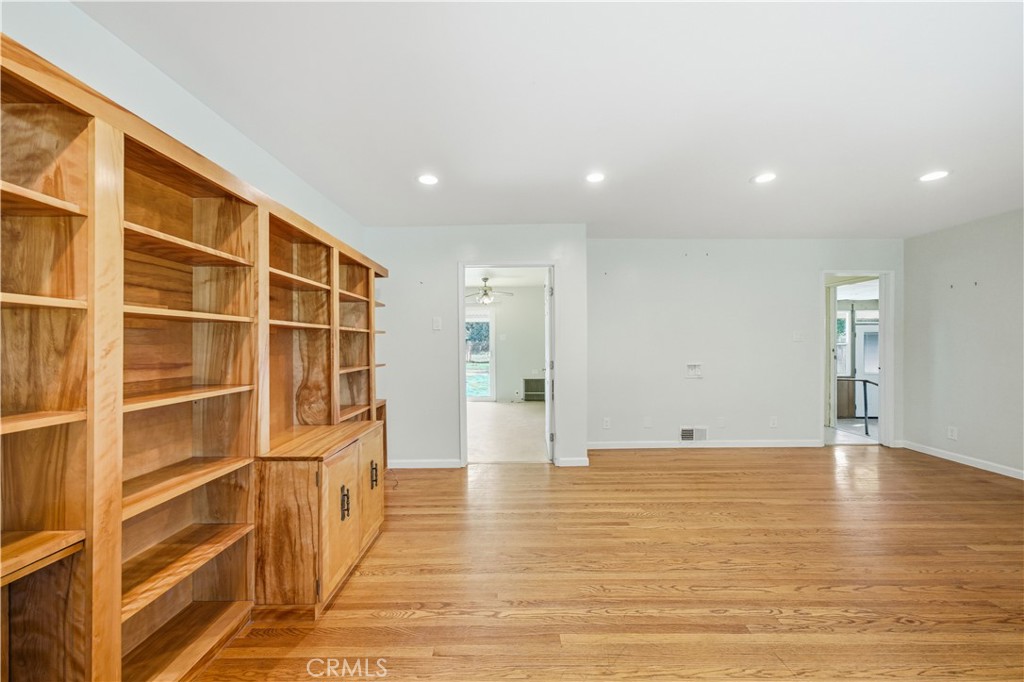 26850 Columbia Street