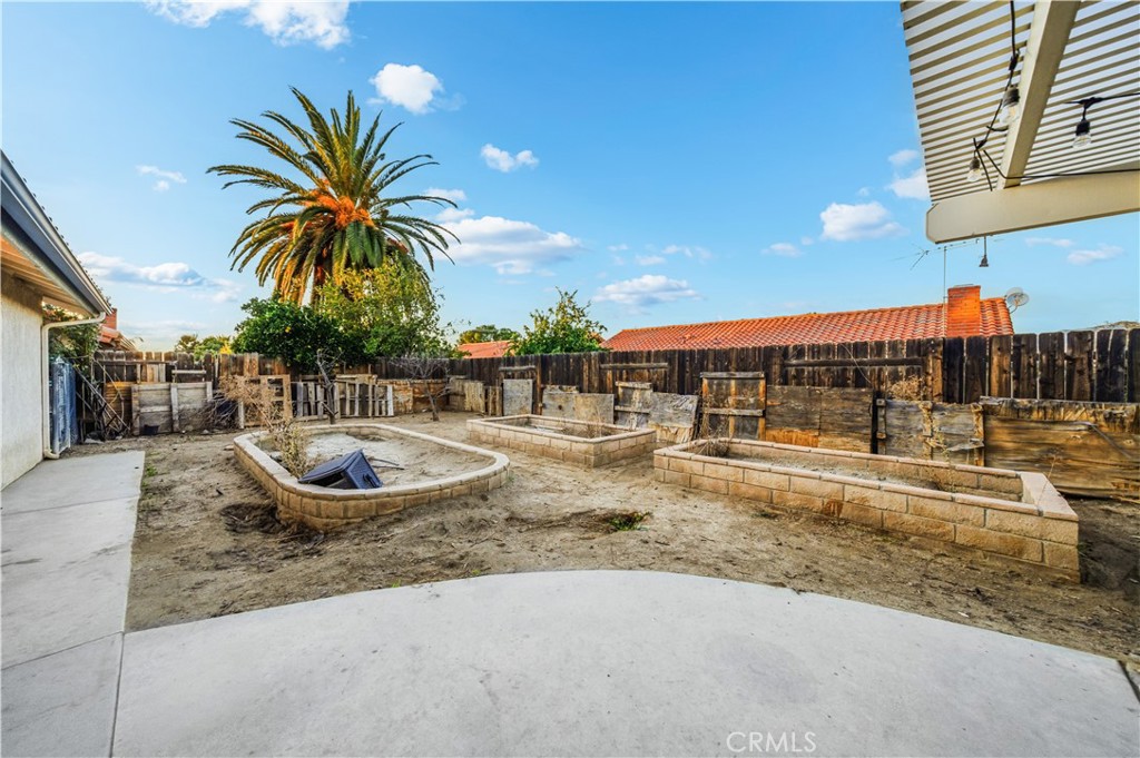 42290 Mayberry Avenue