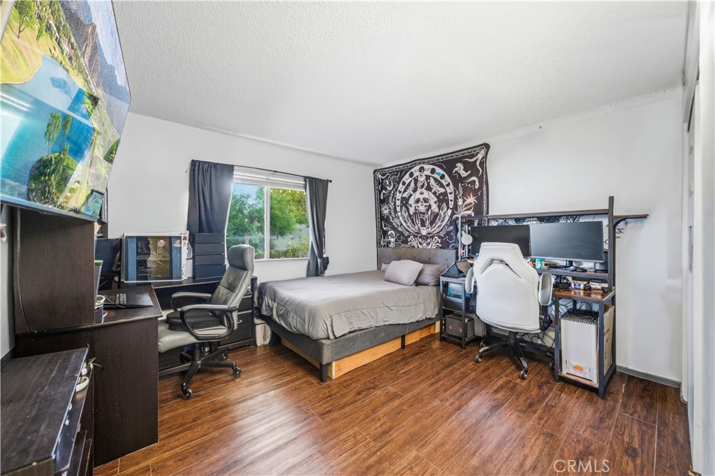 42290 Mayberry Avenue