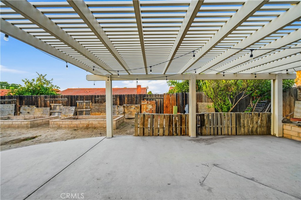 42290 Mayberry Avenue