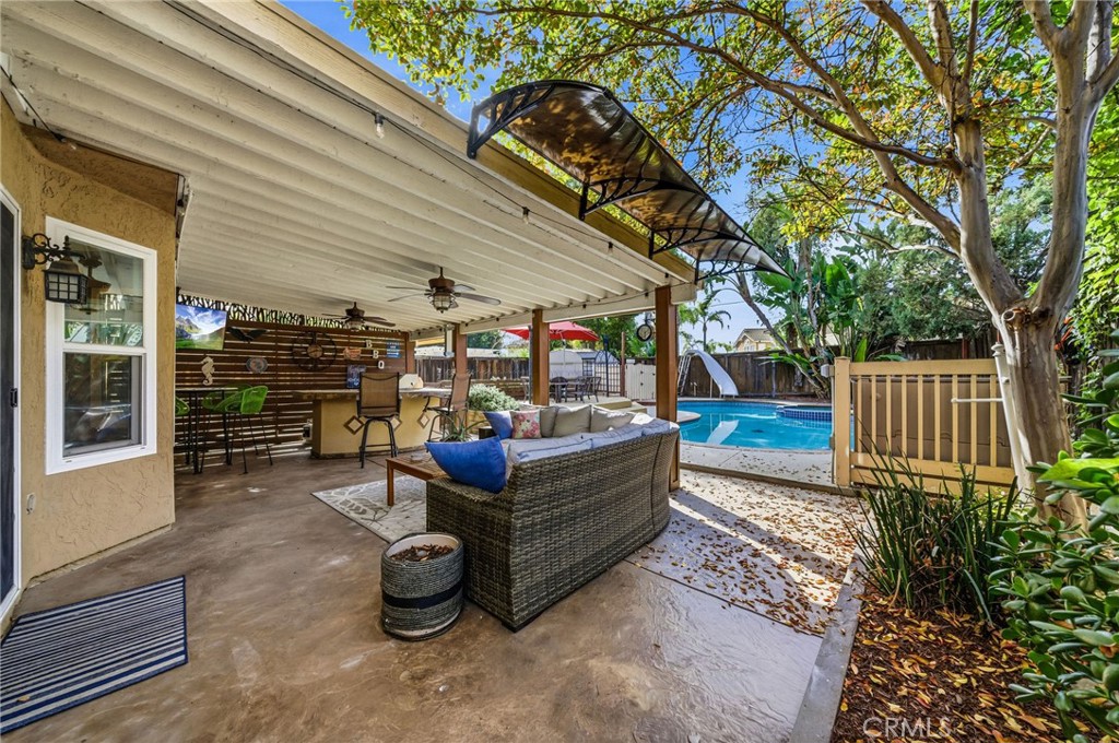 24437 Ridgewood Road