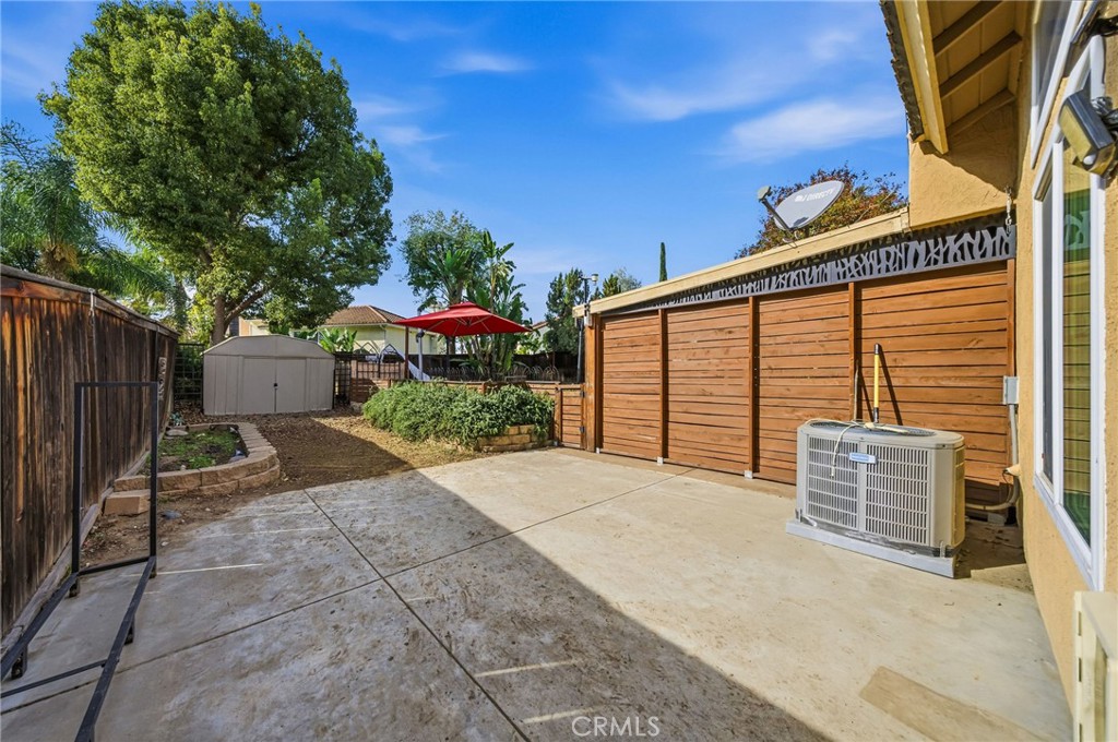 24437 Ridgewood Road