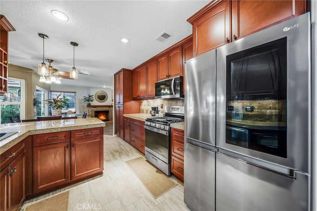 24437 Ridgewood Road