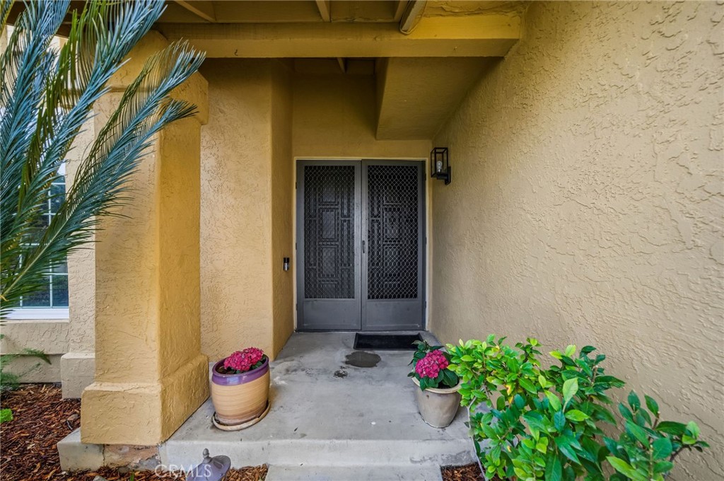 24437 Ridgewood Road