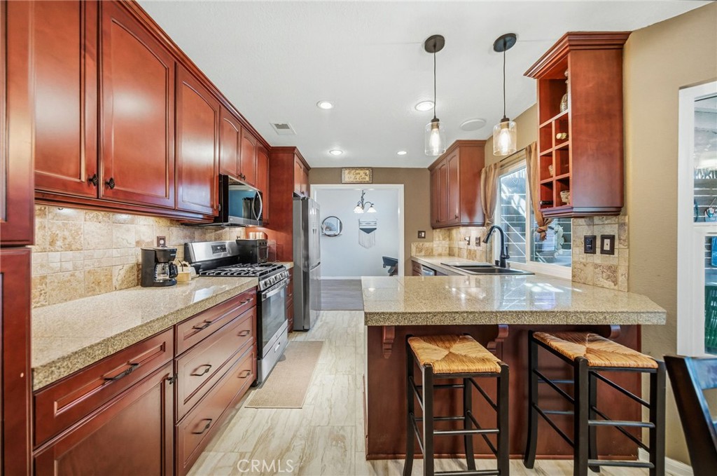 24437 Ridgewood Road