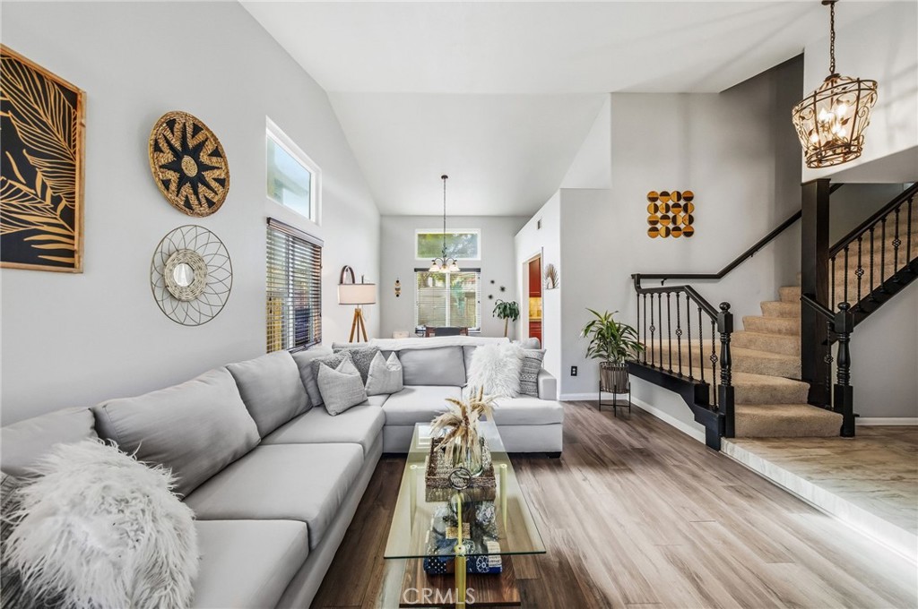 24437 Ridgewood Road