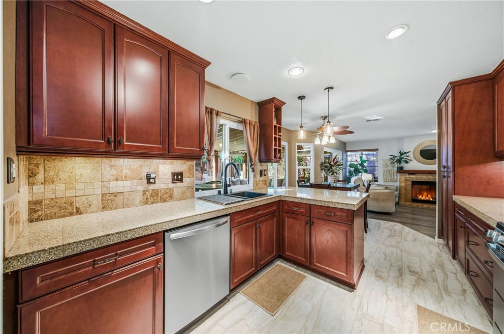 24437 Ridgewood Road