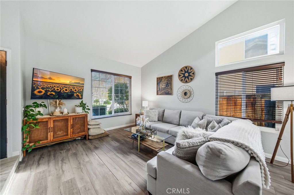 24437 Ridgewood Road