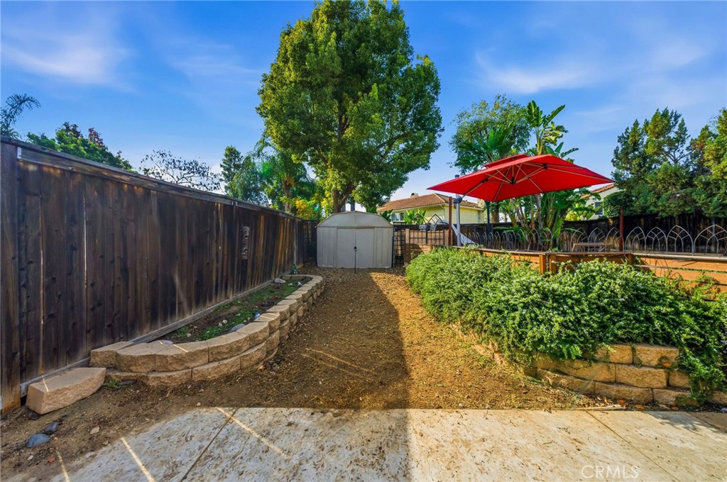 24437 Ridgewood Road