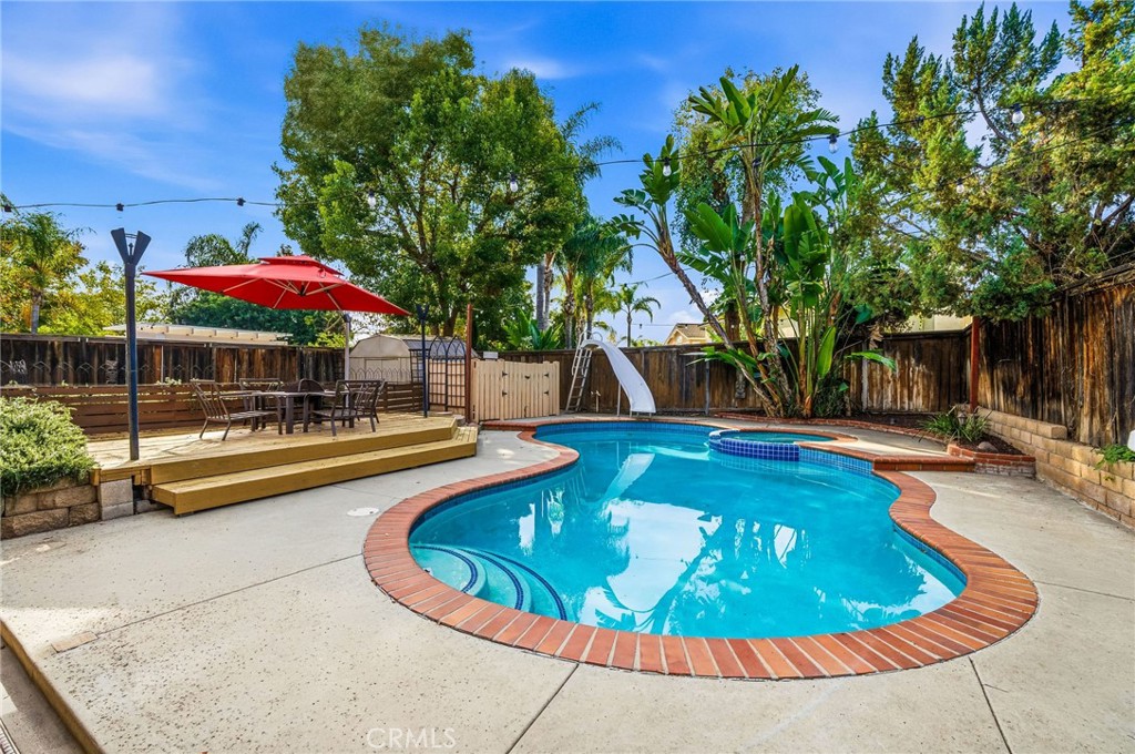 24437 Ridgewood Road