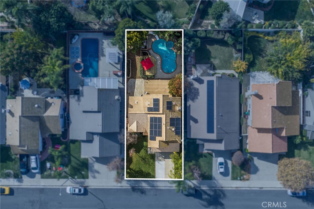 24437 Ridgewood Road