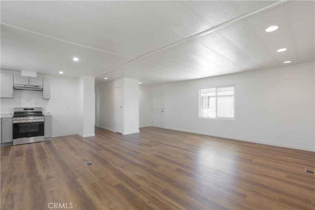 45521 State Highway 74 104