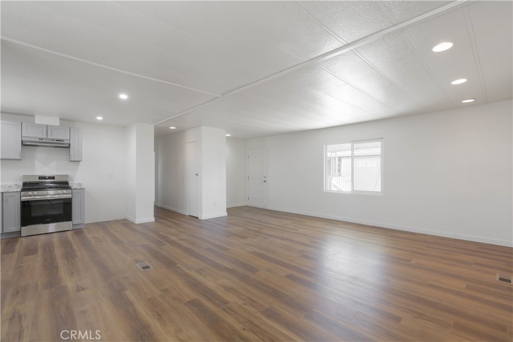 45521 State Highway 74 104