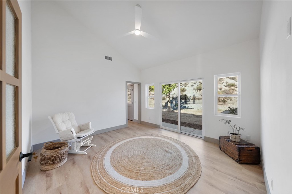 41950 Calle La Escondida