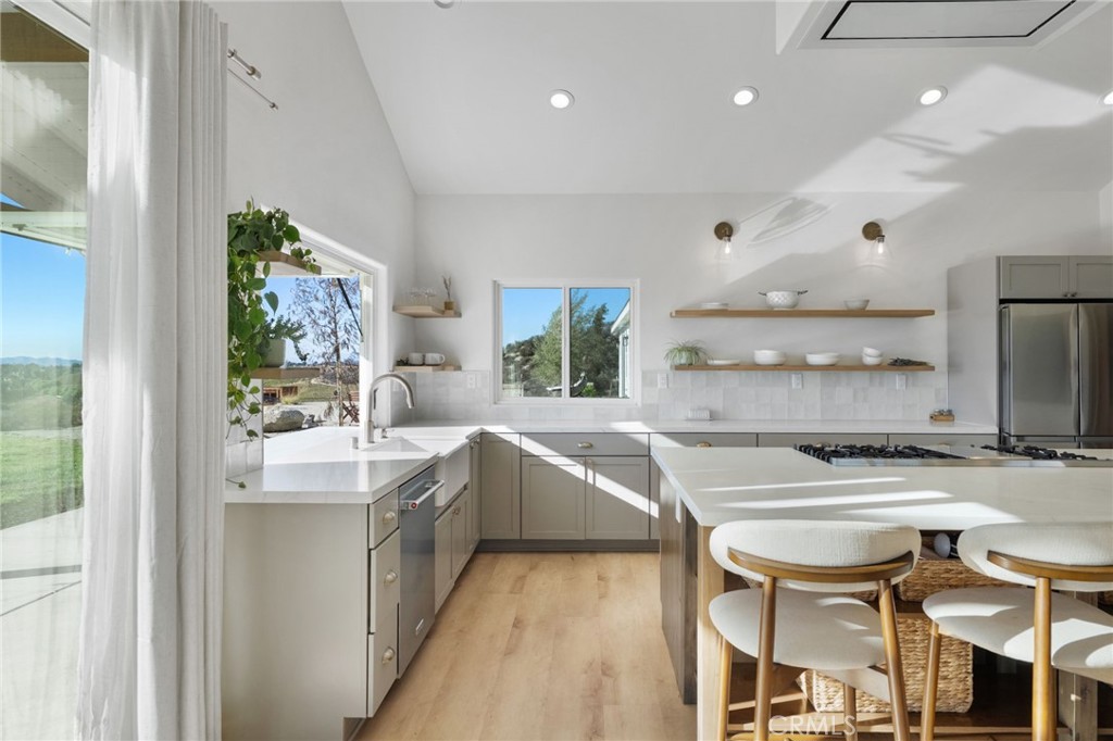 41950 Calle La Escondida