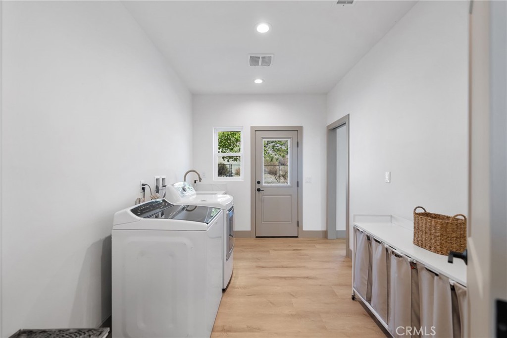 41950 Calle La Escondida