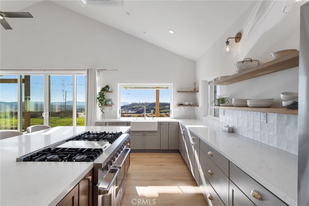 41950 Calle La Escondida