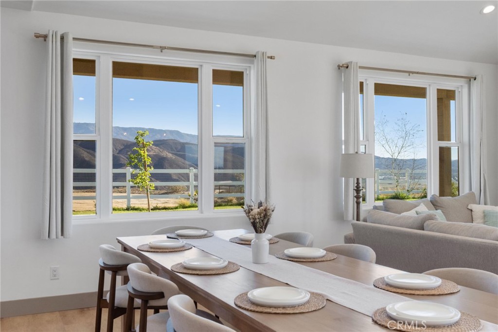 41950 Calle La Escondida