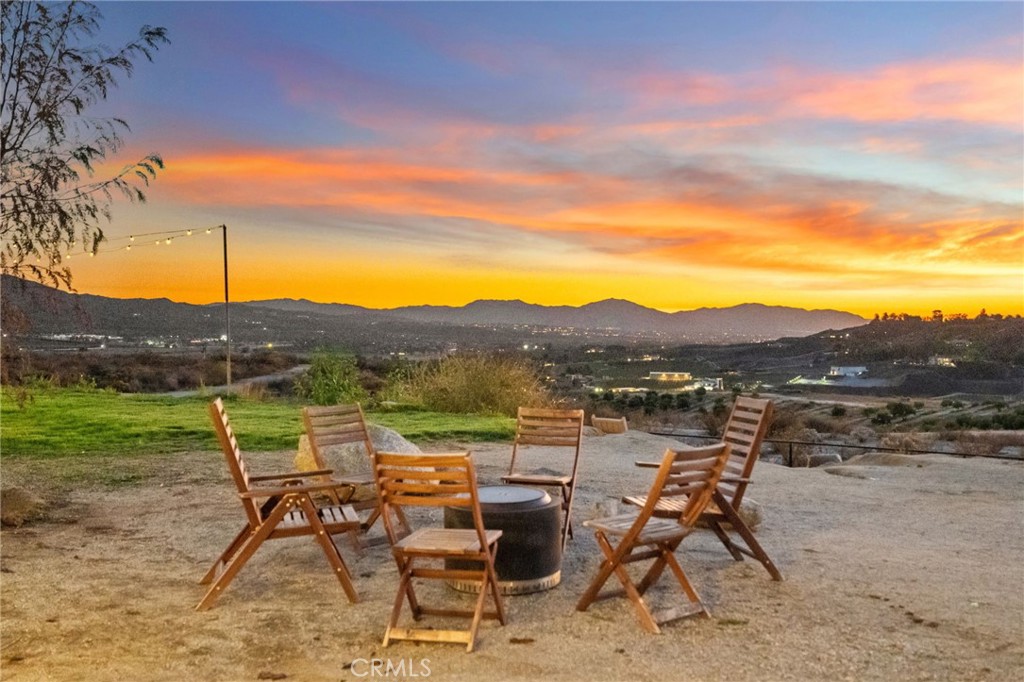 41950 Calle La Escondida