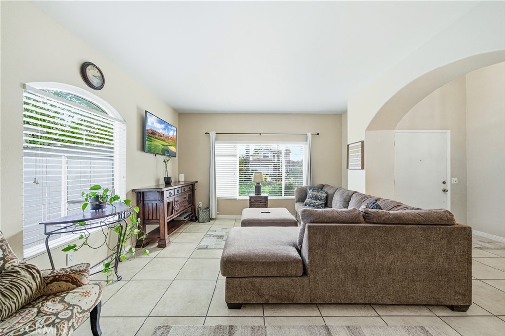 29786 Via Puesta Del Sol