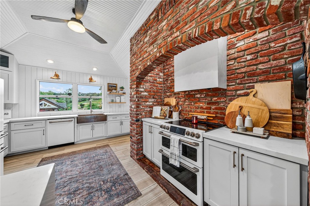 40333 Chaparral Drive