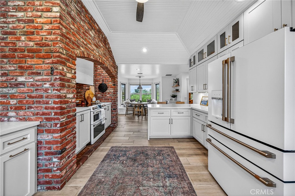 40333 Chaparral Drive