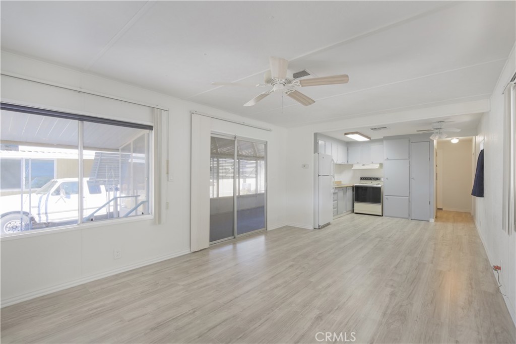 725 W Thornton 41