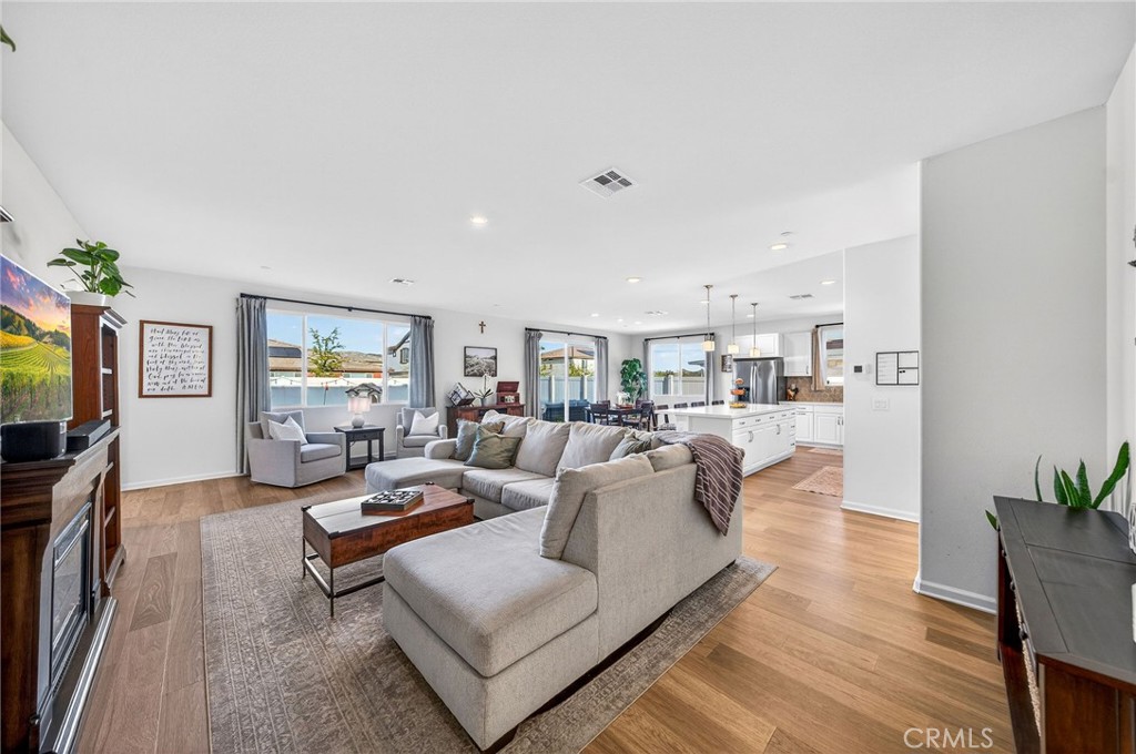 36316 Beacon Light Way