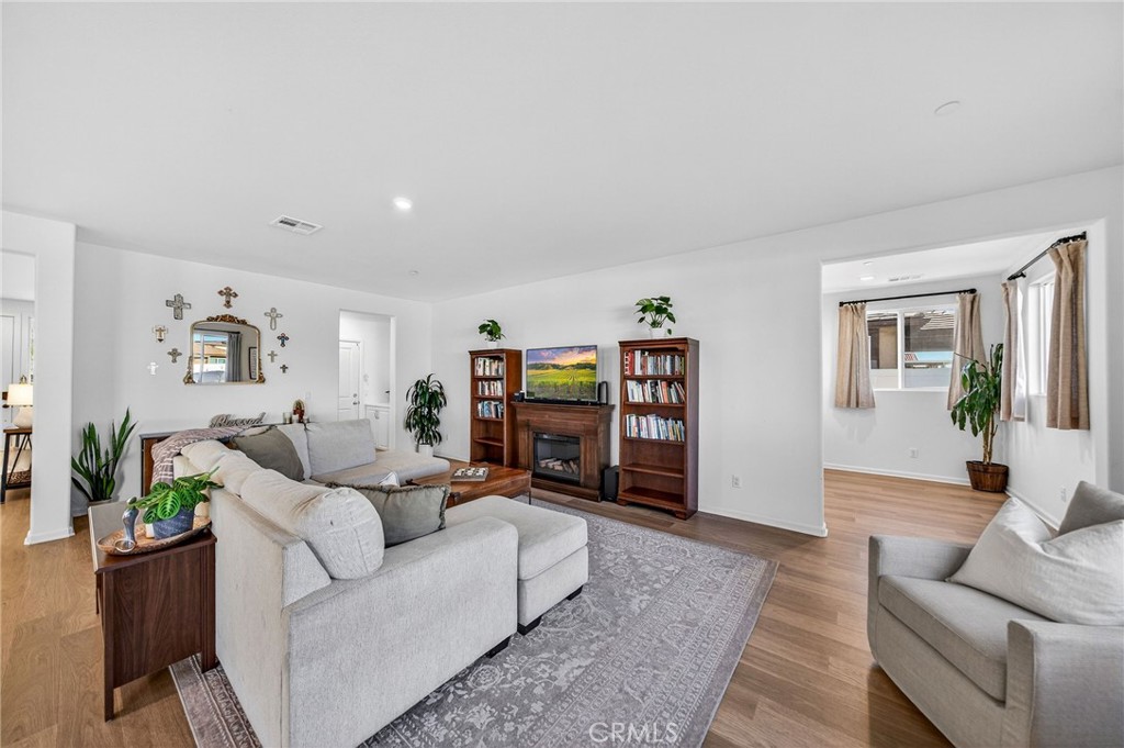 36316 Beacon Light Way