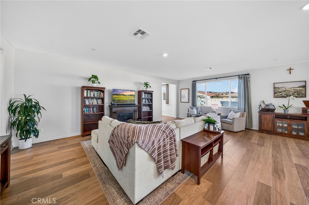 36316 Beacon Light Way