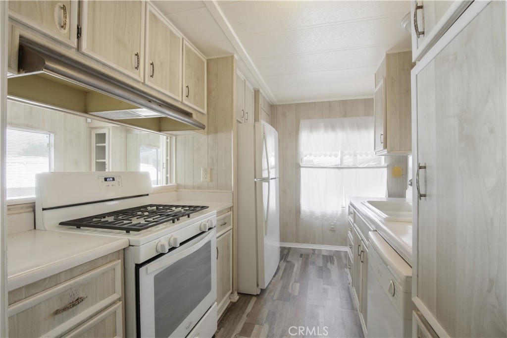 1499 Old Mountain Avenue 28