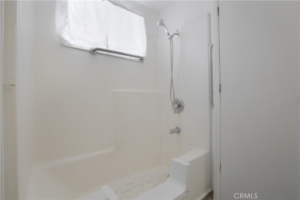 1499 Old Mountain Avenue 28