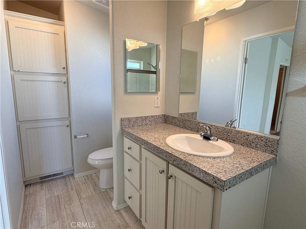 4400 W Florida 215