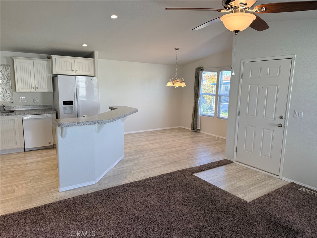 4400 W Florida 215