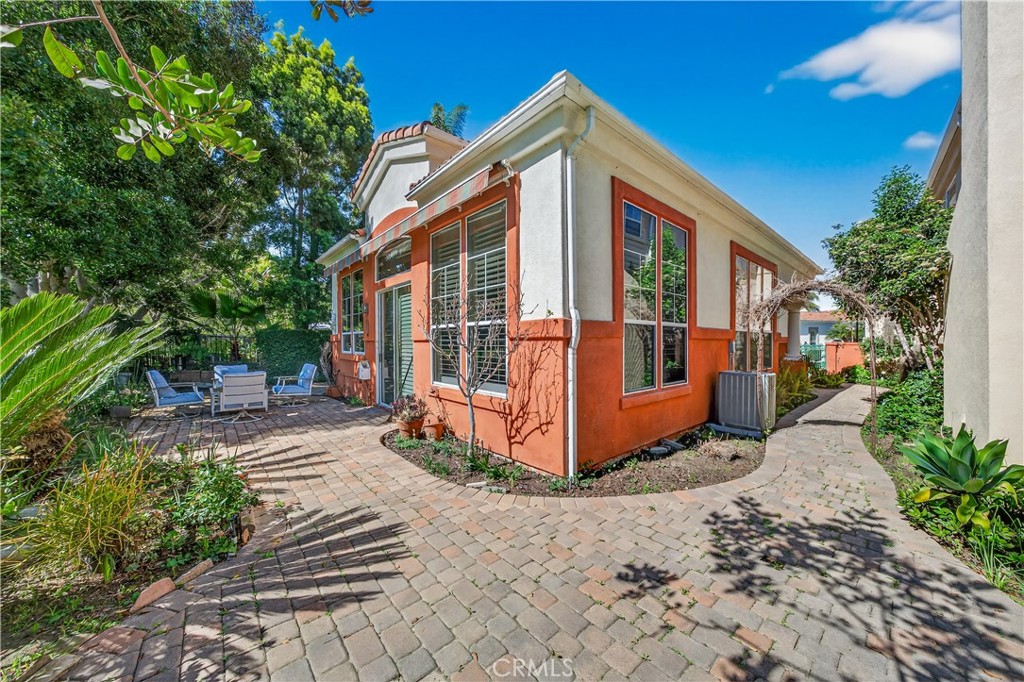 28096 Paseo Hacienda